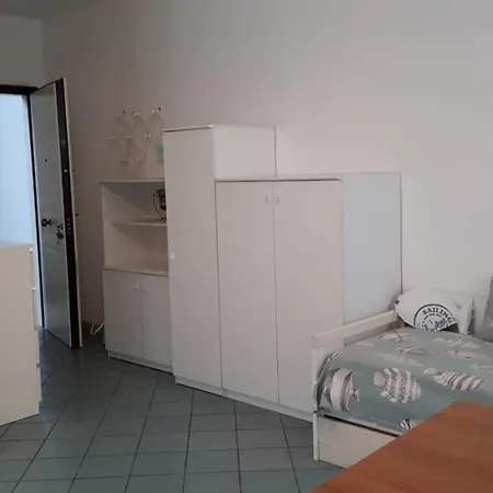 Monomare Apartment *